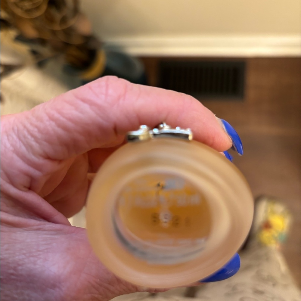 Jennifer Lopez Glow Perfume with Silver Key Charm - Picture 3 of 4